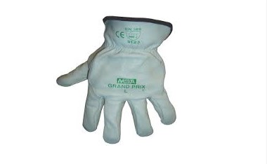 Choosing the Right Chemical Resistant Gloves for Your Needs